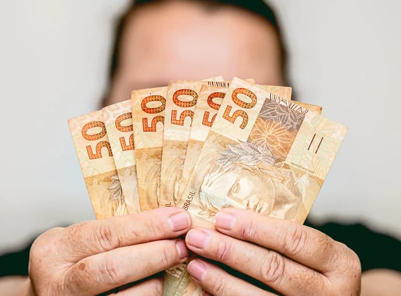 R$ 300,00 via PIX
